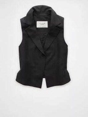 NWT- American Eagle Lapel Vest SZ M